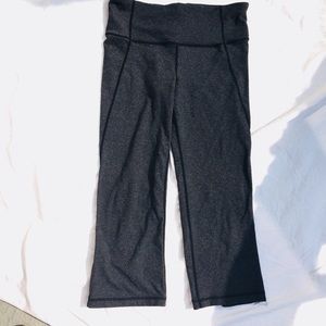 Lululemon gray capris leggings